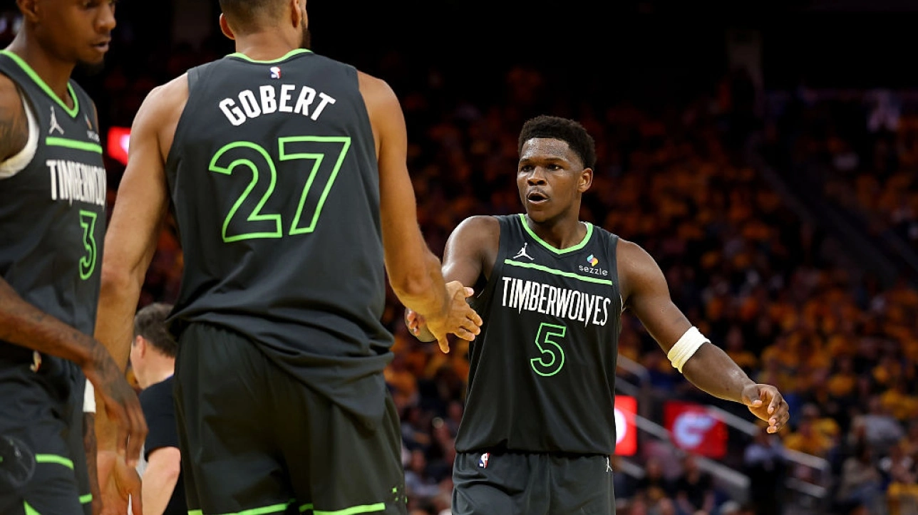 28 points en une mi-temps : Anthony Edwards éteint Butler et Golden State