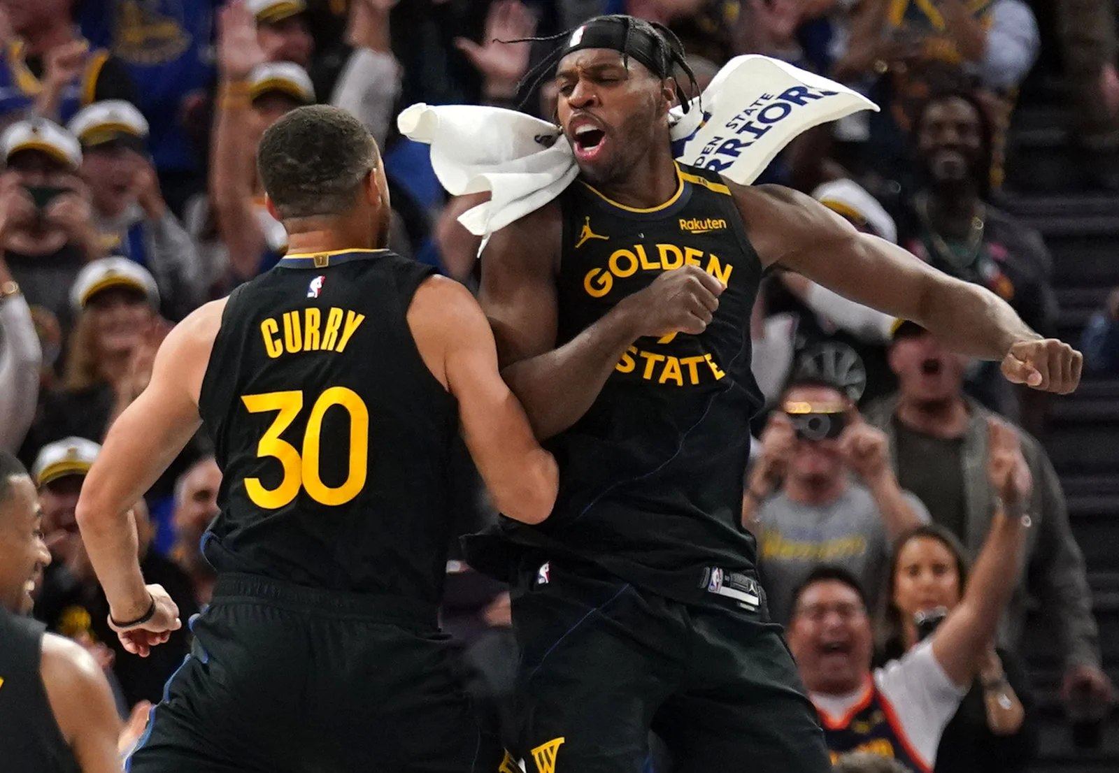 buddy-hield-a-signe-l-une-des-plus-grandes-performances-a-3-points-de-l-histoire-dans-un-game-7.webp