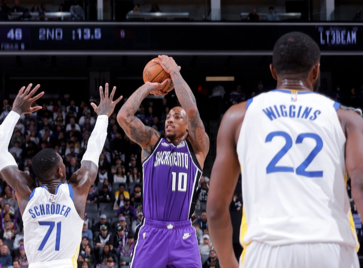derozan-et-les-kings-renversent-les-warriors-dans-un-match-contraste.webp