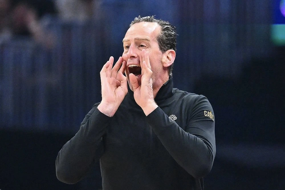 kenny-atkinson-elu-coach-de-l-annee-nba-2024-2025.webp
