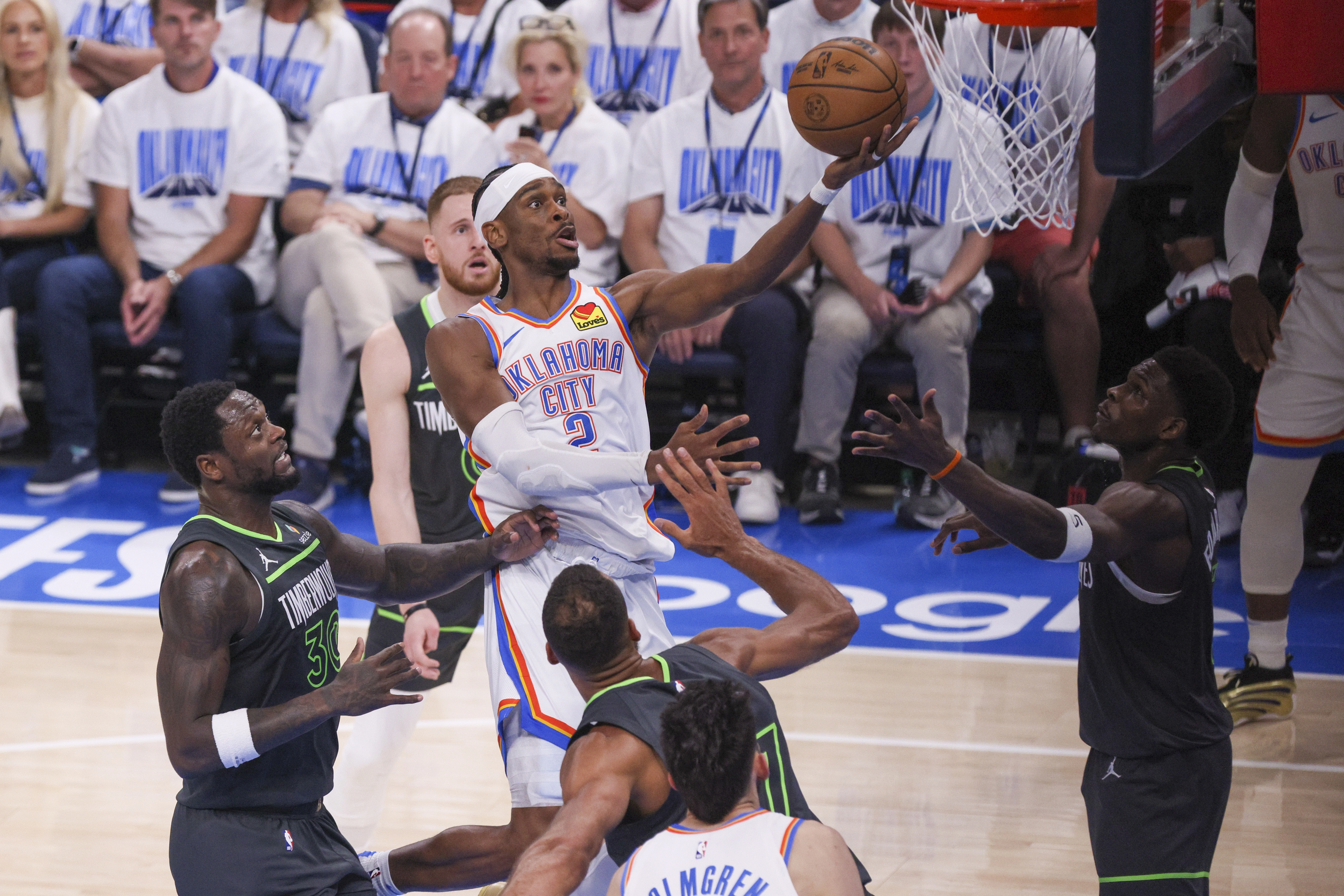 OKC écrase les Wolves pour lancer les finales de conférences !
